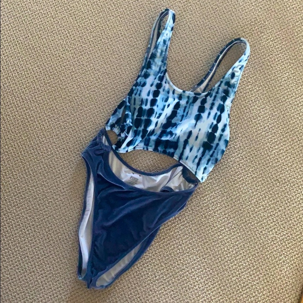 Victoria’s Secret Swim